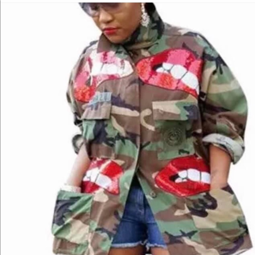 Fashion Lipstick camo jacket